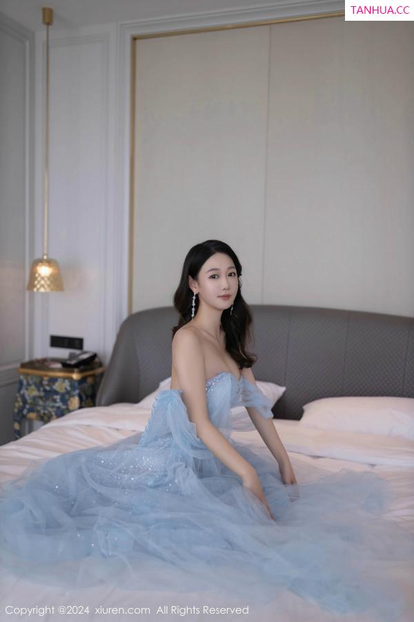 唐安琪  [XiuRen]高清写真图 2024.12.02 No.9538 唐安琪 礼裙美腿第37张图片